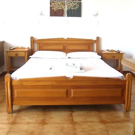 Corina Apartment *